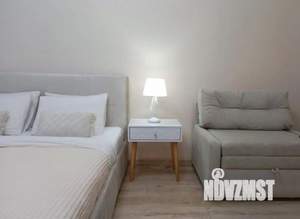 1-к квартира, посуточно, 42м2, 1/1 этаж