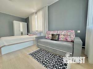 Студия квартира, посуточно, 30м2, 1/4 этаж