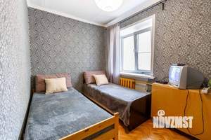 3-к квартира, посуточно, 46м2, 1/1 этаж