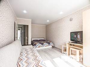 1-к квартира, посуточно, 43м2, 4/10 этаж