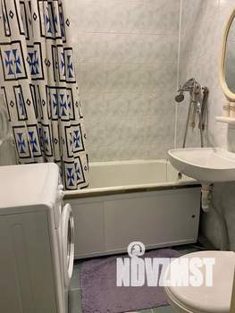 Студия квартира, посуточно, 32м2, 3/5 этаж