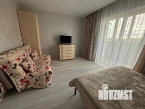 1-к квартира, посуточно, 37м2, 1/1 этаж