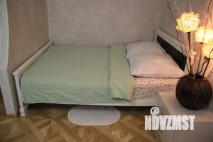 1-к квартира, посуточно, 43м2, 4/10 этаж