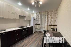 1-к квартира, посуточно, 50м2, 2/10 этаж