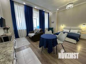 Студия квартира, посуточно, 44м2, 2/3 этаж