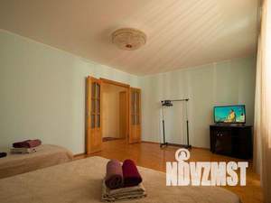 2-к квартира, посуточно, 65м2, 1/1 этаж
