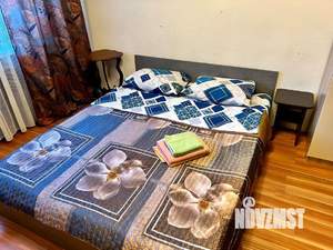 Студия квартира, посуточно, 28м2, 1/3 этаж