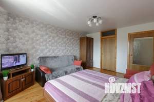 1-к квартира, посуточно, 42м2, 5/10 этаж