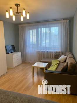 1-к квартира, посуточно, 40м2, 1/9 этаж