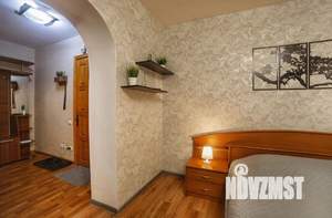 1-к квартира, посуточно, 42м2, 7/10 этаж