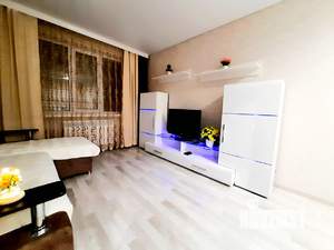 1-к квартира, посуточно, 47м2, 8/10 этаж