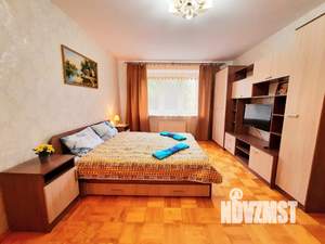 1-к квартира, посуточно, 43м2, 1/1 этаж
