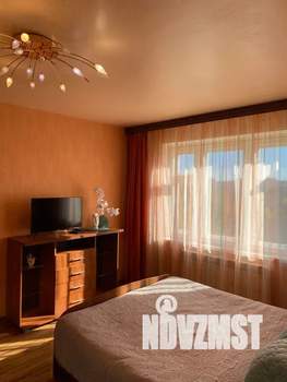 1-к квартира, посуточно, 38м2, 10/10 этаж