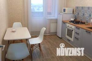 1-к квартира, посуточно, 44м2, 5/10 этаж