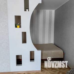 1-к квартира, посуточно, 38м2, 7/10 этаж