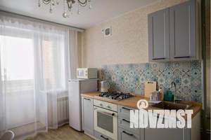 1-к квартира, посуточно, 44м2, 5/10 этаж