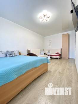 1-к квартира, посуточно, 40м2, 2/5 этаж