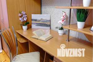 1-к квартира, посуточно, 42м2, 7/10 этаж