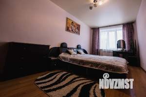 3-к квартира, посуточно, 99м2, 1/10 этаж