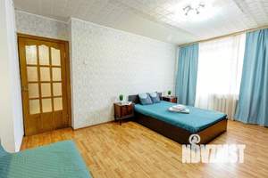 2-к квартира, посуточно, 54м2, 1/1 этаж