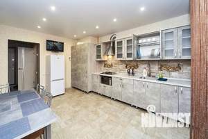 1-к квартира, посуточно, 44м2, 1/1 этаж