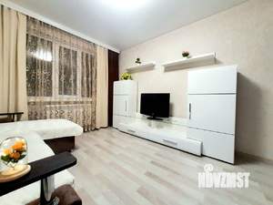 1-к квартира, посуточно, 43м2, 1/1 этаж