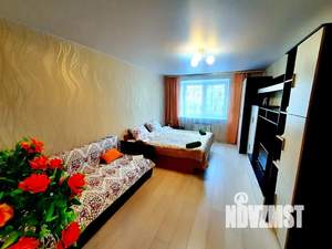 1-к квартира, посуточно, 42м2, 2/10 этаж