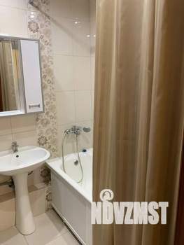 1-к квартира, посуточно, 43м2, 7/10 этаж