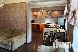 1-к квартира, посуточно, 55м2, 1/1 этаж