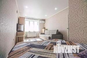 1-к квартира, посуточно, 44м2, 4/10 этаж