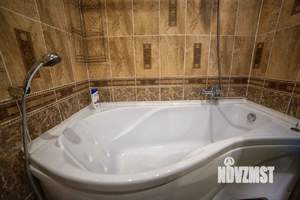 Студия квартира, посуточно, 47м2, 7/10 этаж