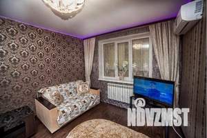 1-к квартира, посуточно, 42м2, 2/10 этаж