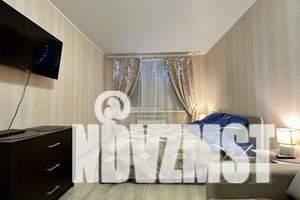 1-к квартира, посуточно, 42м2, 4/10 этаж