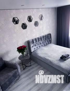 1-к квартира, посуточно, 42м2, 9/10 этаж