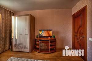 1-к квартира, посуточно, 42м2, 3/10 этаж