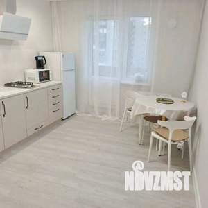 3-к квартира, посуточно, 82м2, 1/1 этаж