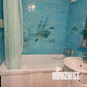 Студия квартира, посуточно, 30м2, 1/4 этаж