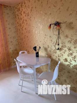 1-к квартира, посуточно, 43м2, 7/10 этаж