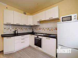 3-к квартира, посуточно, 65м2, 1/1 этаж