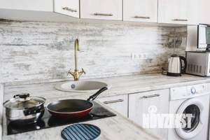 2-к квартира, посуточно, 40м2, 19/19 этаж