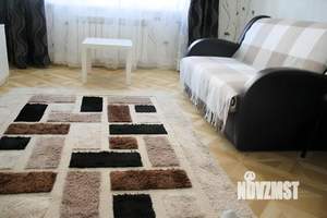 1-к квартира, посуточно, 43м2, 4/10 этаж