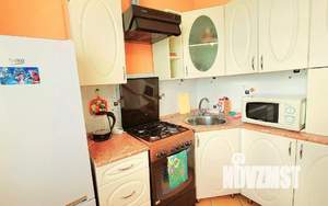 2-к квартира, посуточно, 52м2, 1/1 этаж