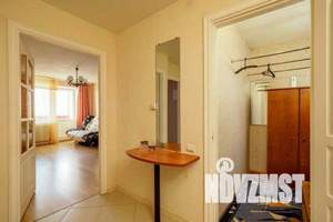 1-к квартира, посуточно, 42м2, 7/10 этаж