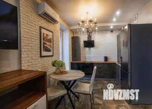 Студия квартира, посуточно, 42м2, 6/15 этаж