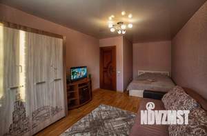 1-к квартира, посуточно, 42м2, 1/1 этаж