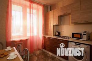 1-к квартира, посуточно, 42м2, 3/10 этаж