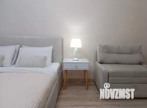 1-к квартира, посуточно, 42м2, 5/10 этаж