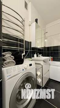 Студия квартира, посуточно, 40м2, 2/14 этаж