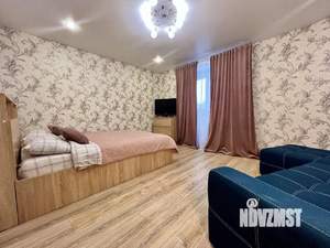 1-к квартира, посуточно, 42м2, 1/1 этаж