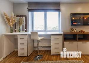 Студия квартира, посуточно, 42м2, 6/15 этаж